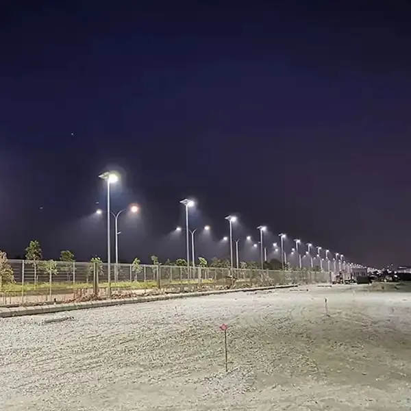 Luminaria Solar alumbrado público 4100 lúmenes