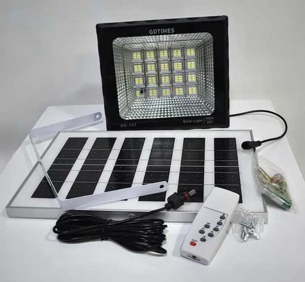 Reflector Solar LED 200W GDtimes + Panel y Control