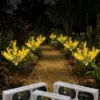 Luces Solares LED Decorativas Amarillas para Jardín y Balcón – Encendido Automático Lampara Solar Planta Amarilla para Jardín